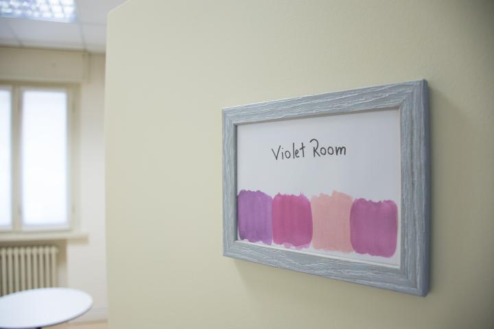 Violet room 1